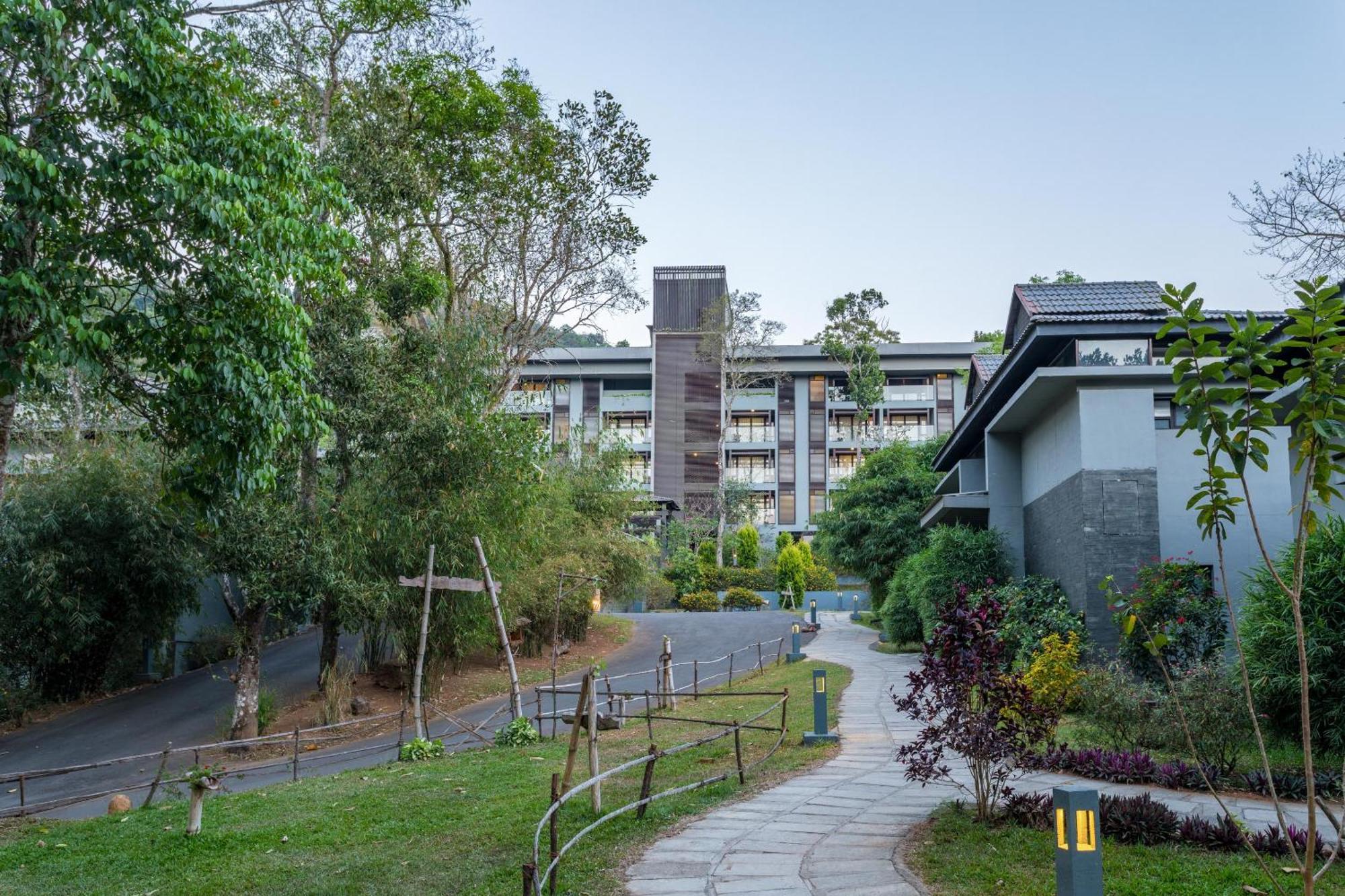 The Mountain Courtyard Thekkady Hotel Kültér fotó