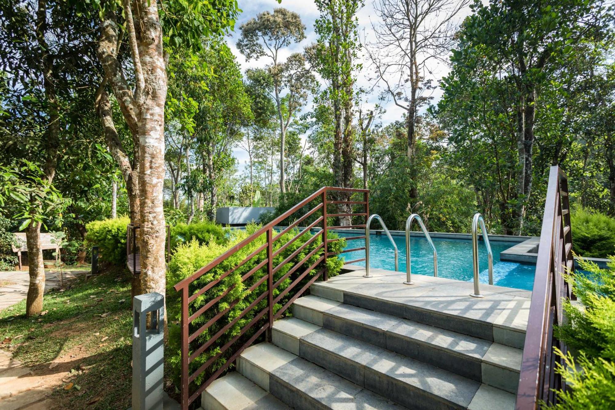The Mountain Courtyard Thekkady Hotel Kültér fotó