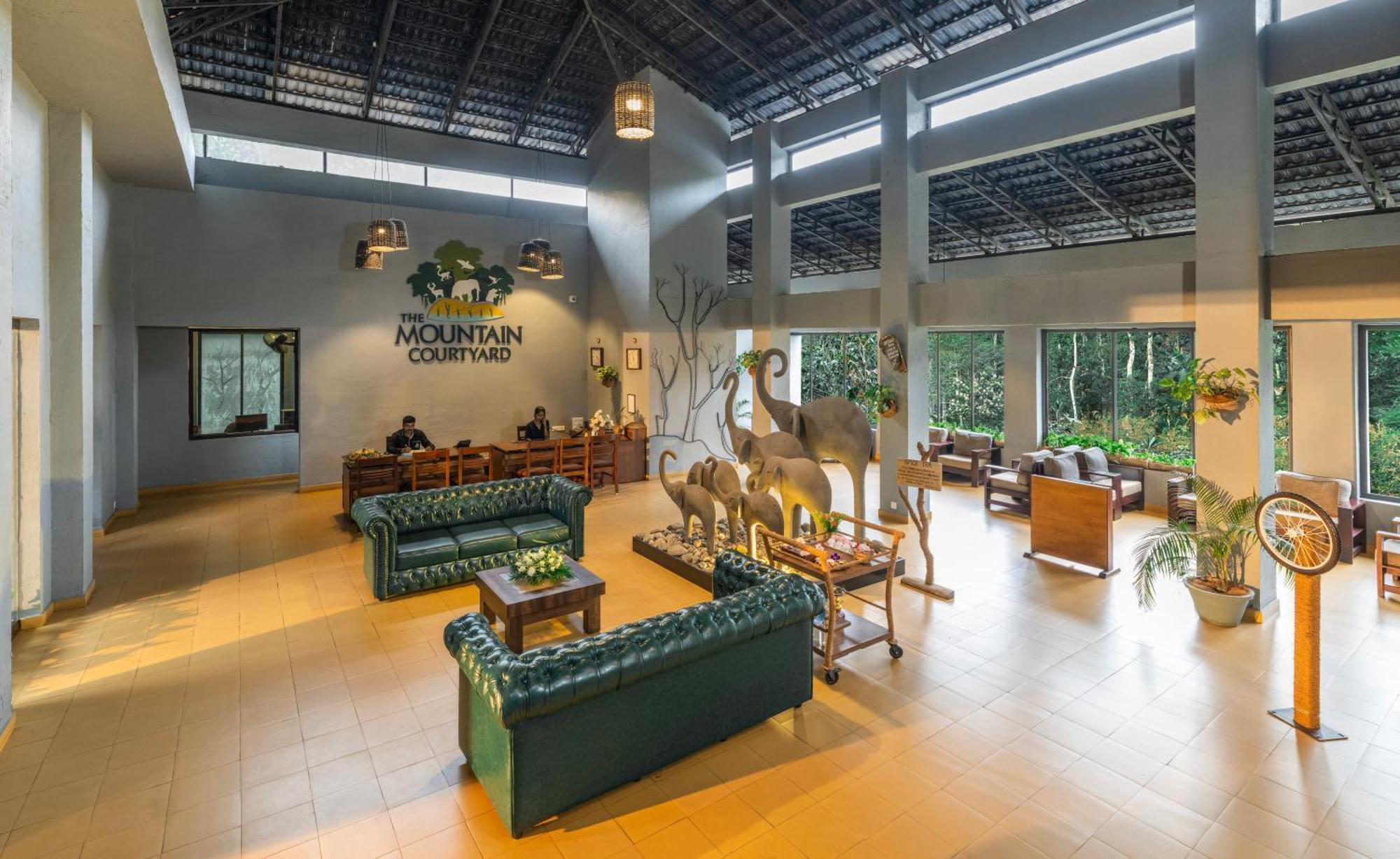 The Mountain Courtyard Thekkady Hotel Kültér fotó